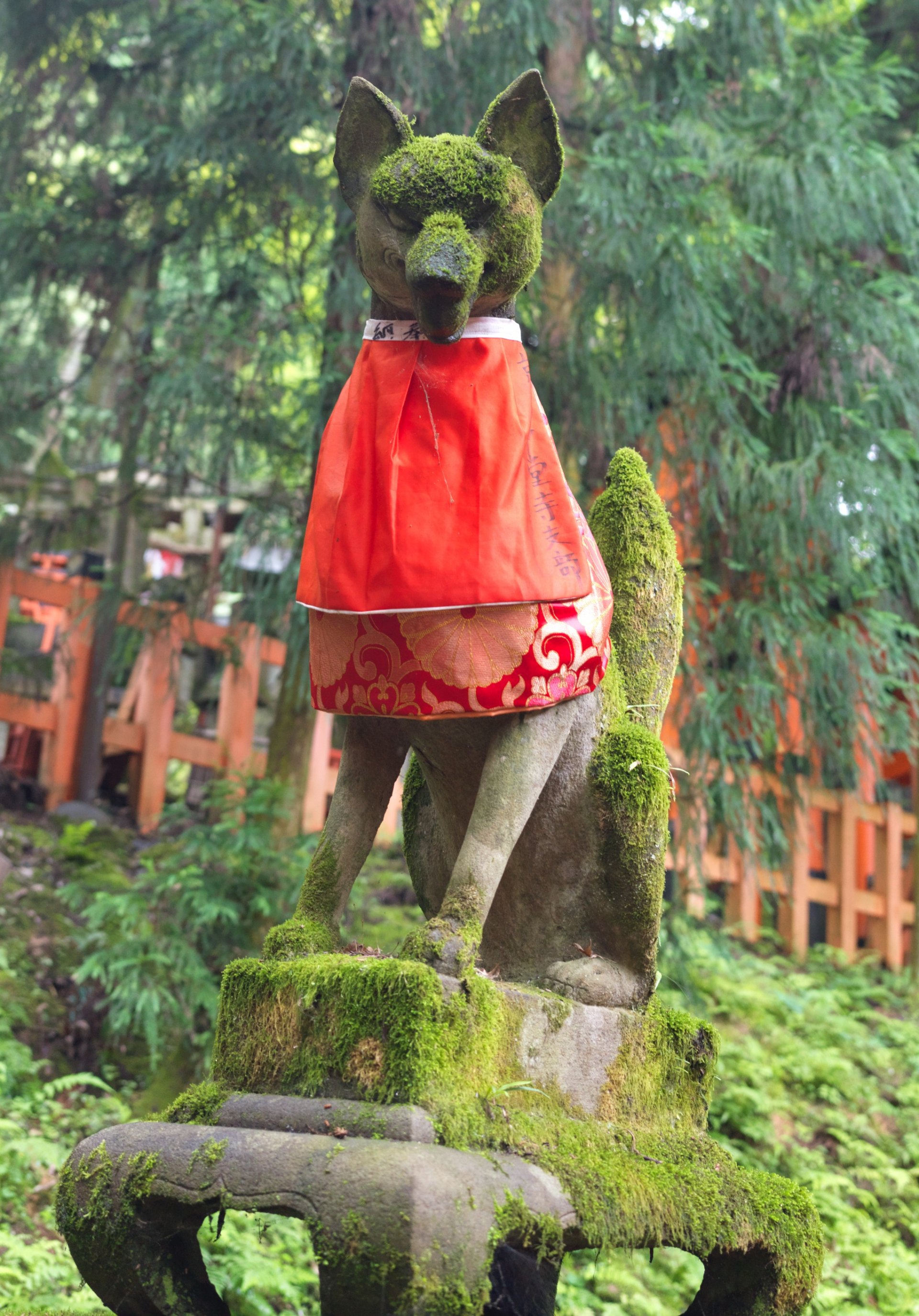 Fox statue in Japan