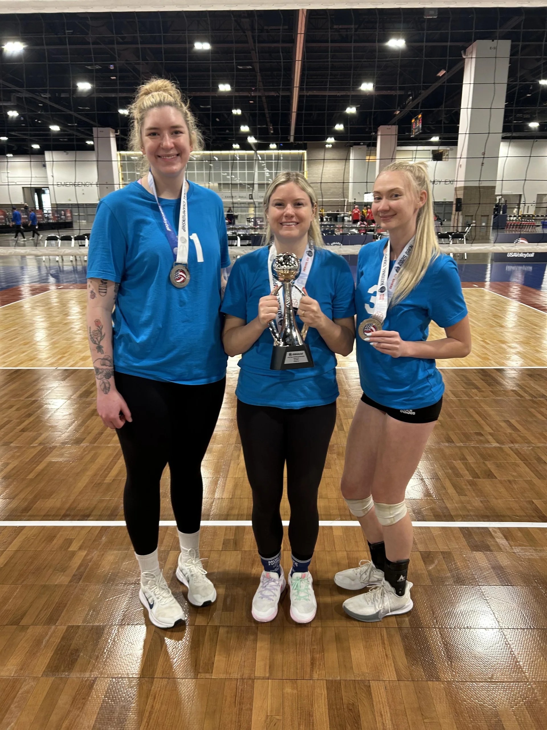 Alora Lucero '18, Sandia Prep Varsity Volleyball Coach Audra Gentry '06, and Camryn Nelson '18
