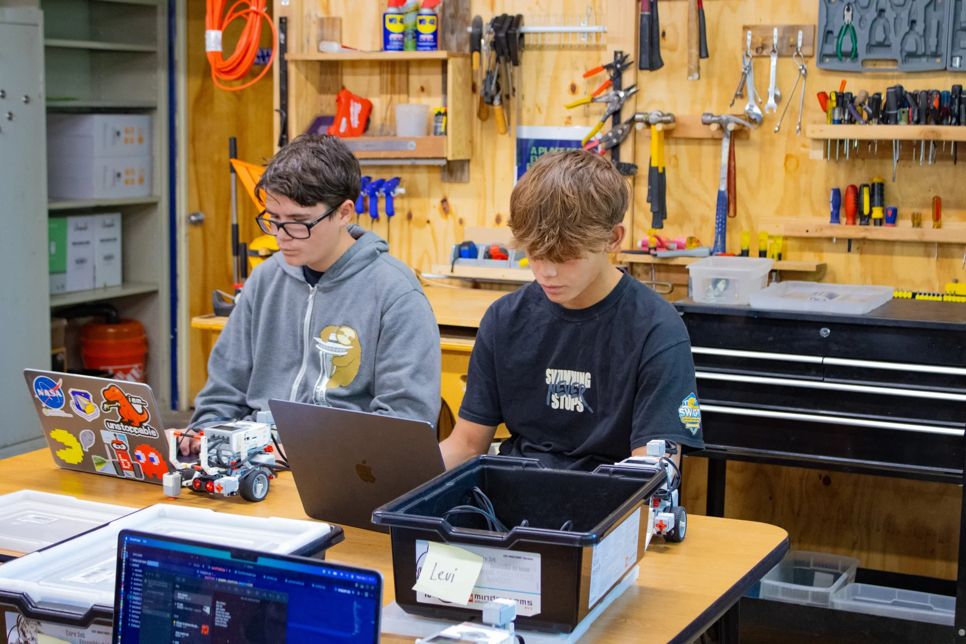 Students working in robotics class 
